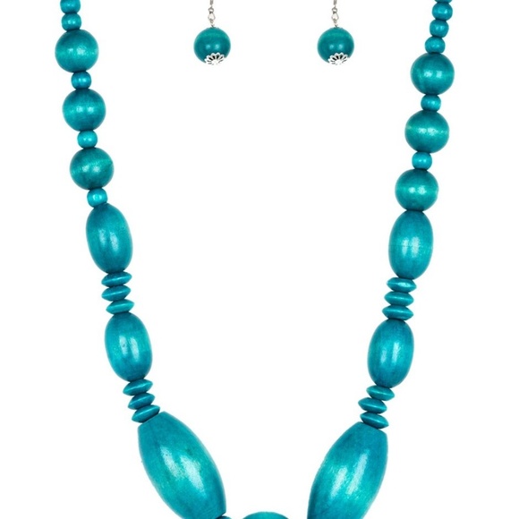 NECKLACE - Picture 1 of 3